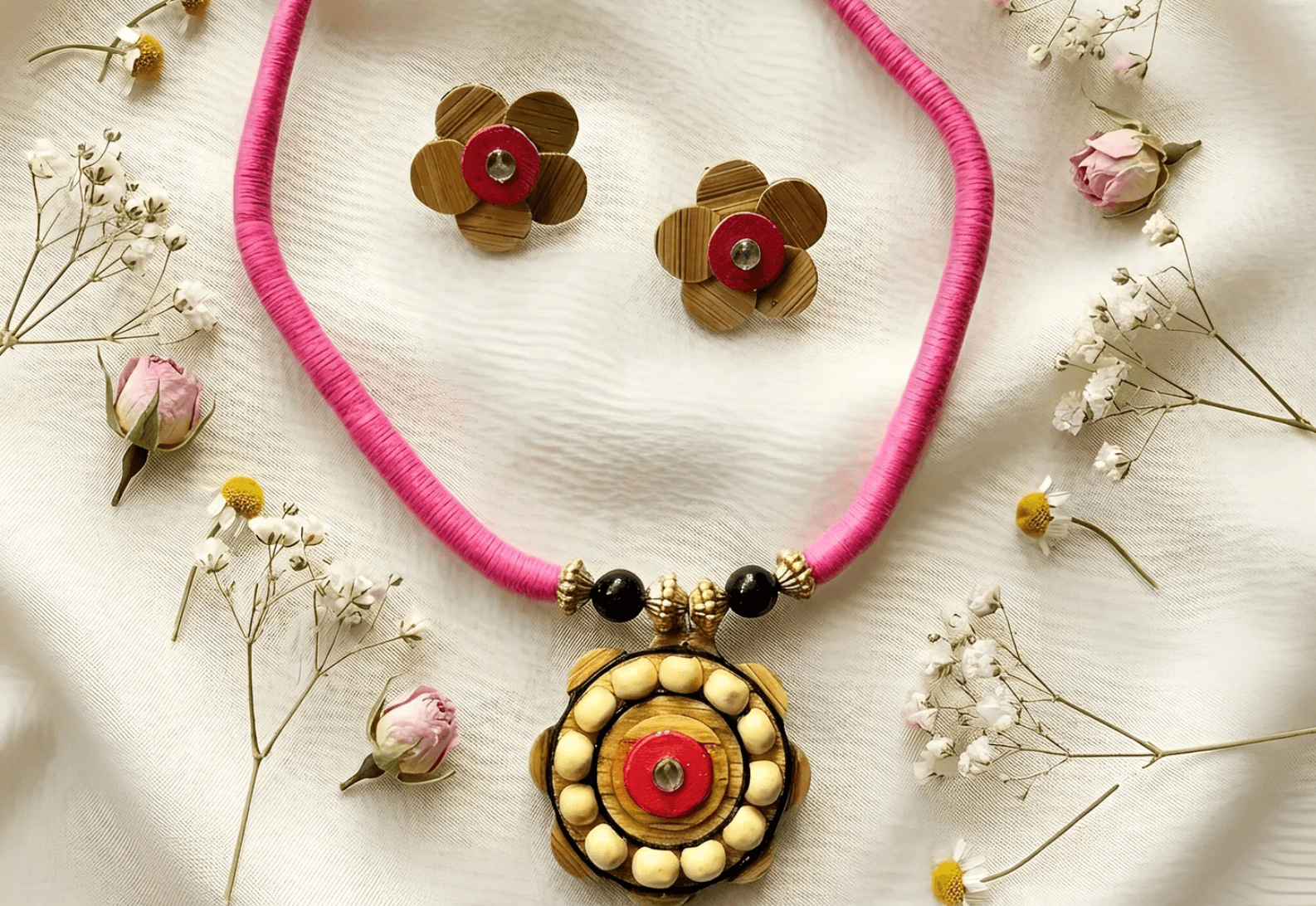 Bamboo Necklace.png