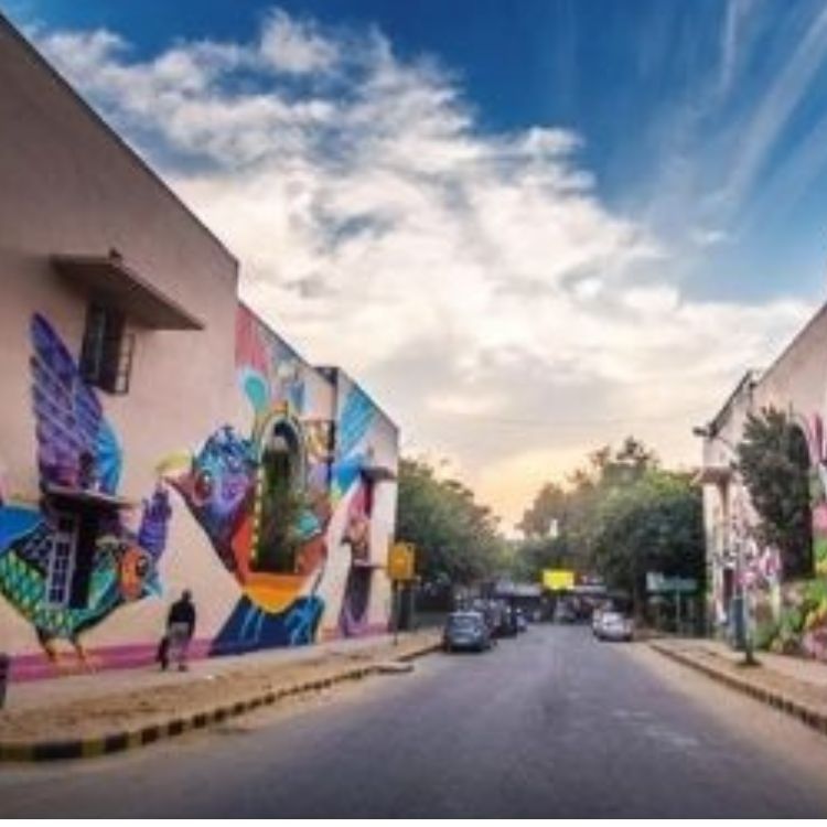 Buzzling Street Art of India