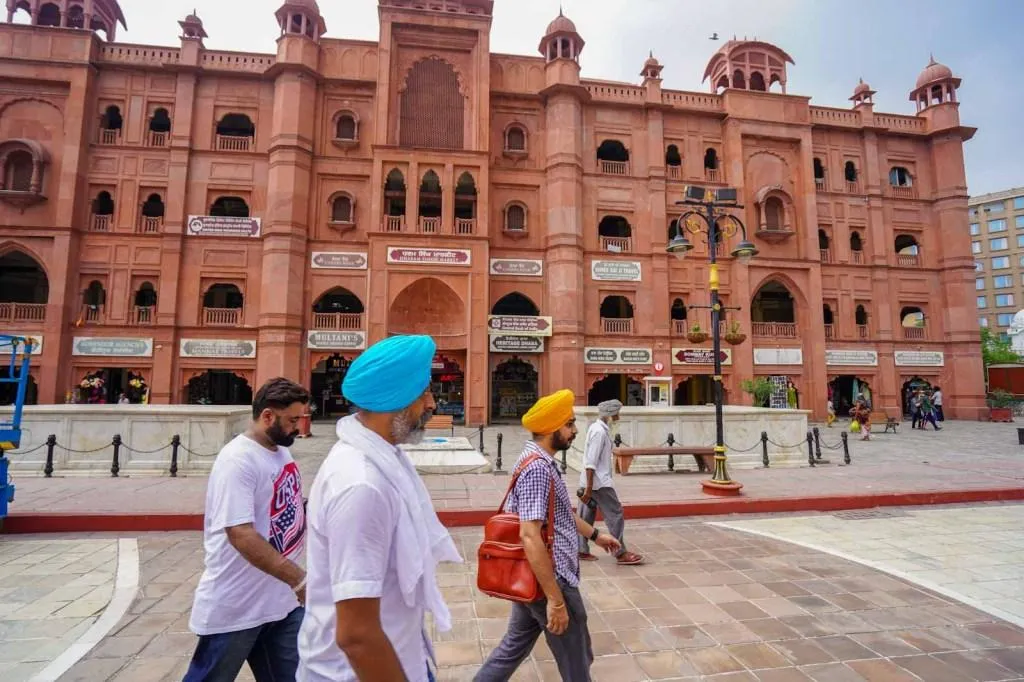 Amritsar Heritage Walk – Journey Through the Historic Heart of the City