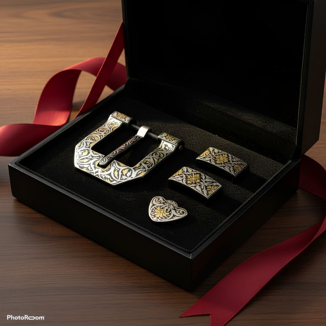 Decorative Koftgari Belt Buckle with Handcrafted Metal Inlay