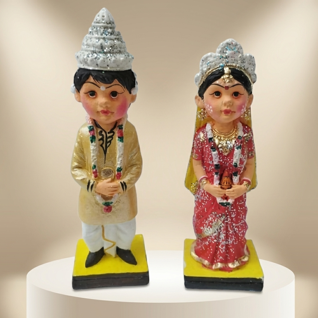 Traditional Bengali Couple Clay Dolls Wedding Decor