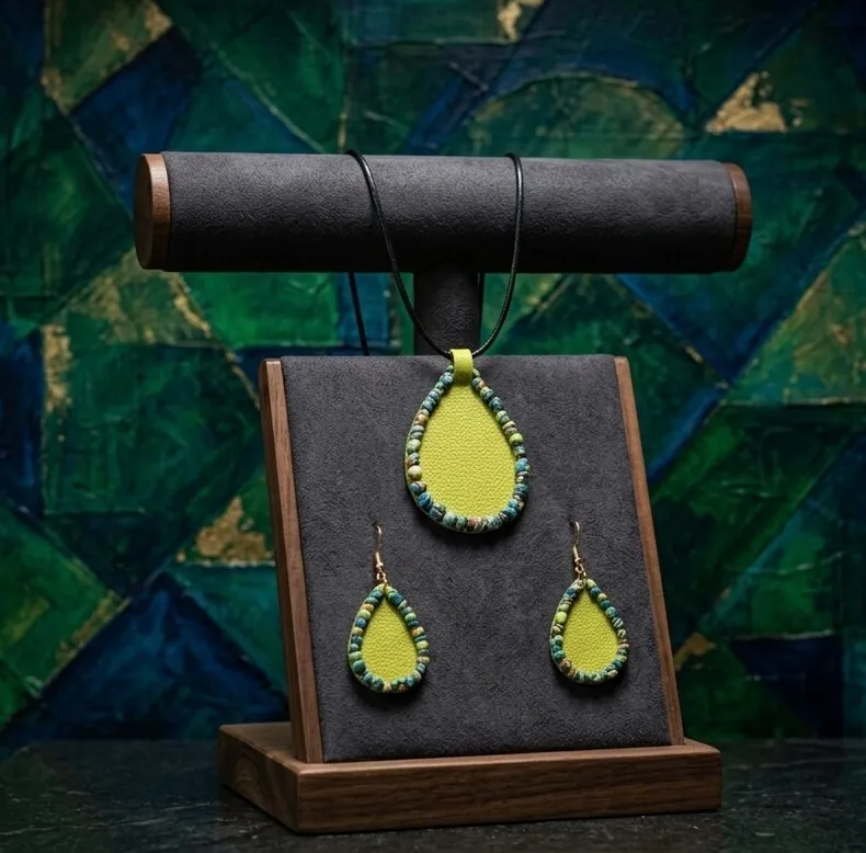 Mosaic-Bordered Lime Teardrop Set