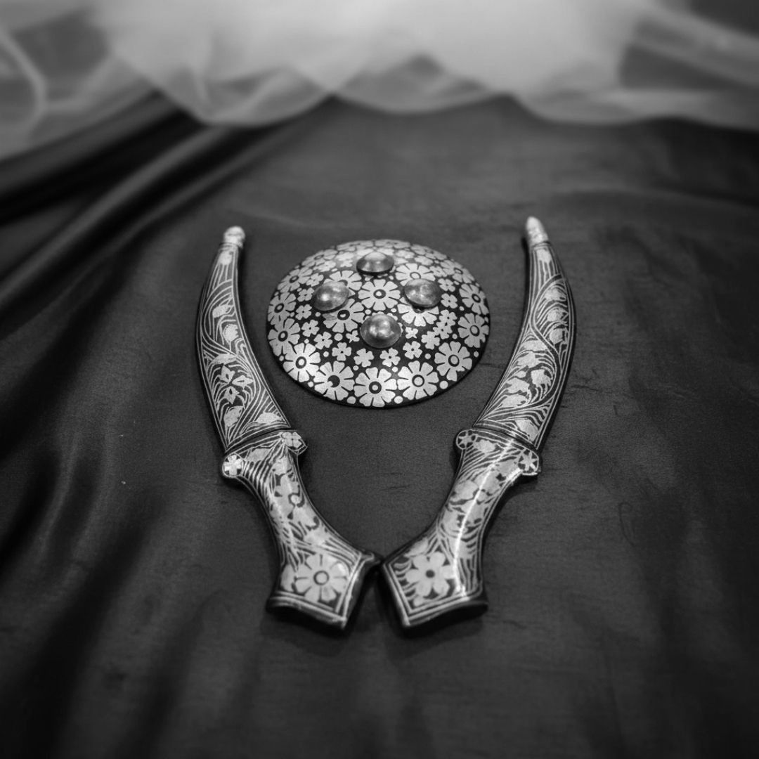 Shield Koftgari Decorative Dagger Pair Traditional Metal Art 