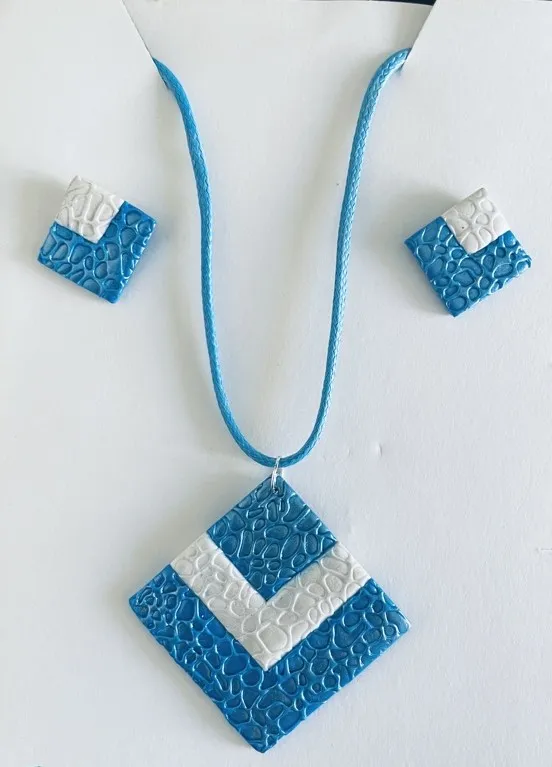 Textured Geometric Pendant Set
