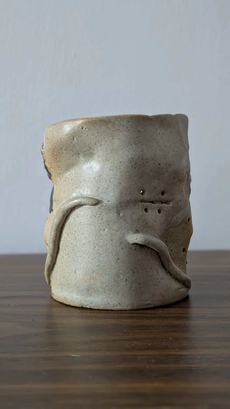  Ceramic Tealight holder/penstand