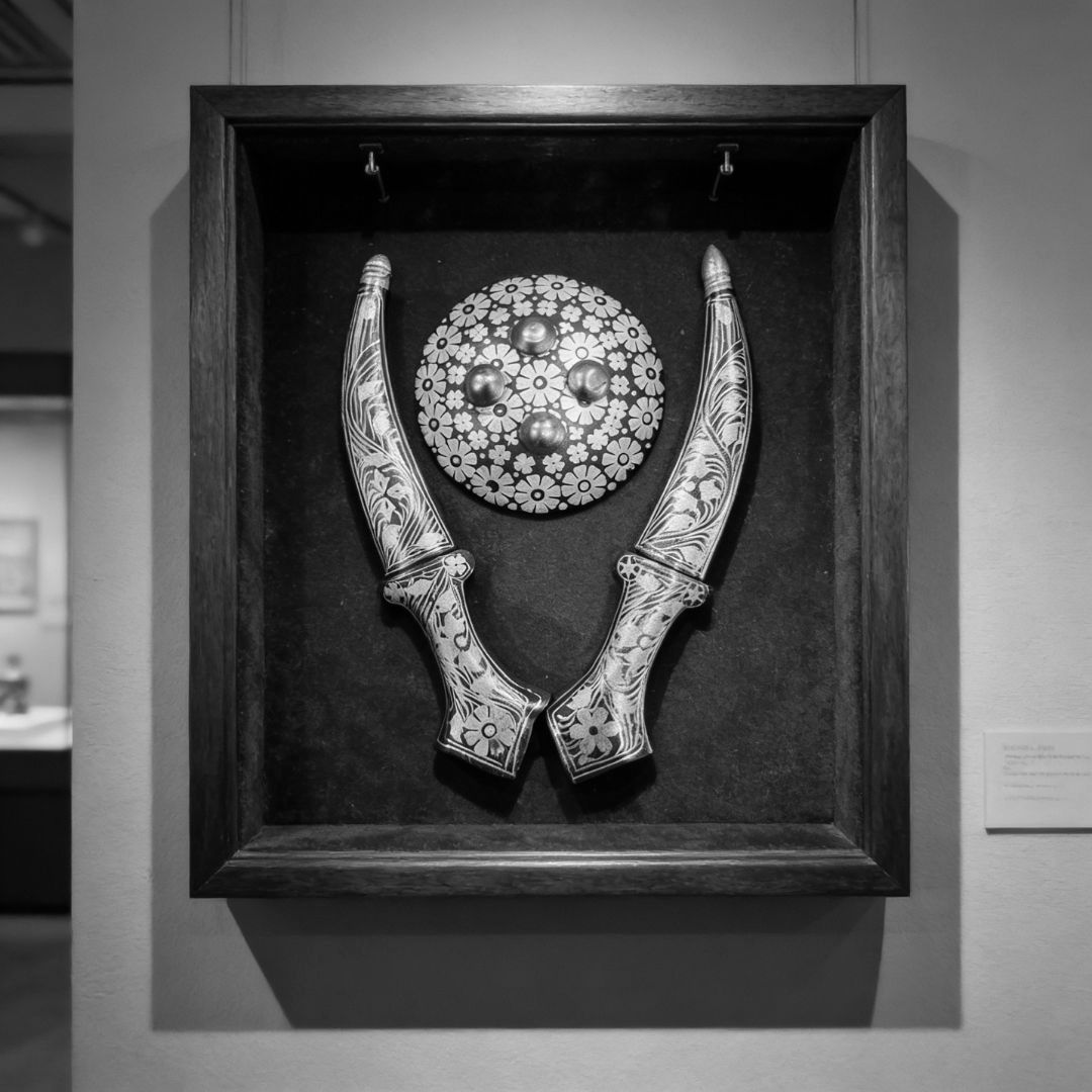 Shield Koftgari Decorative Dagger Pair Traditional Metal Art 